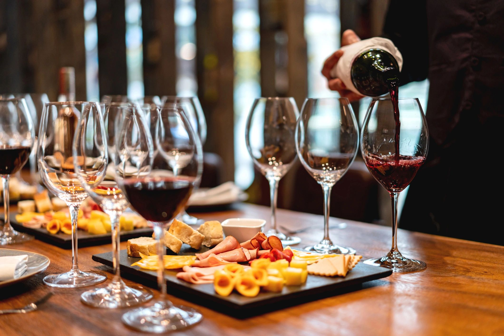 Modern wine tasting experience for blog hero